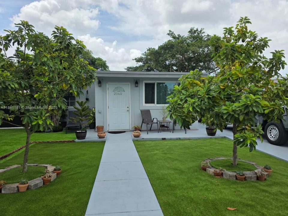 2360 Service Rd, Opa-Locka, Florida 33054, HOA KỲ