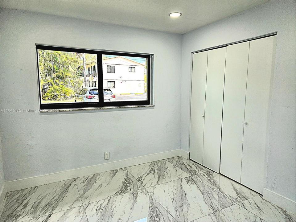 1028 NE 39th St 0, Oakland Park, Florida 33334