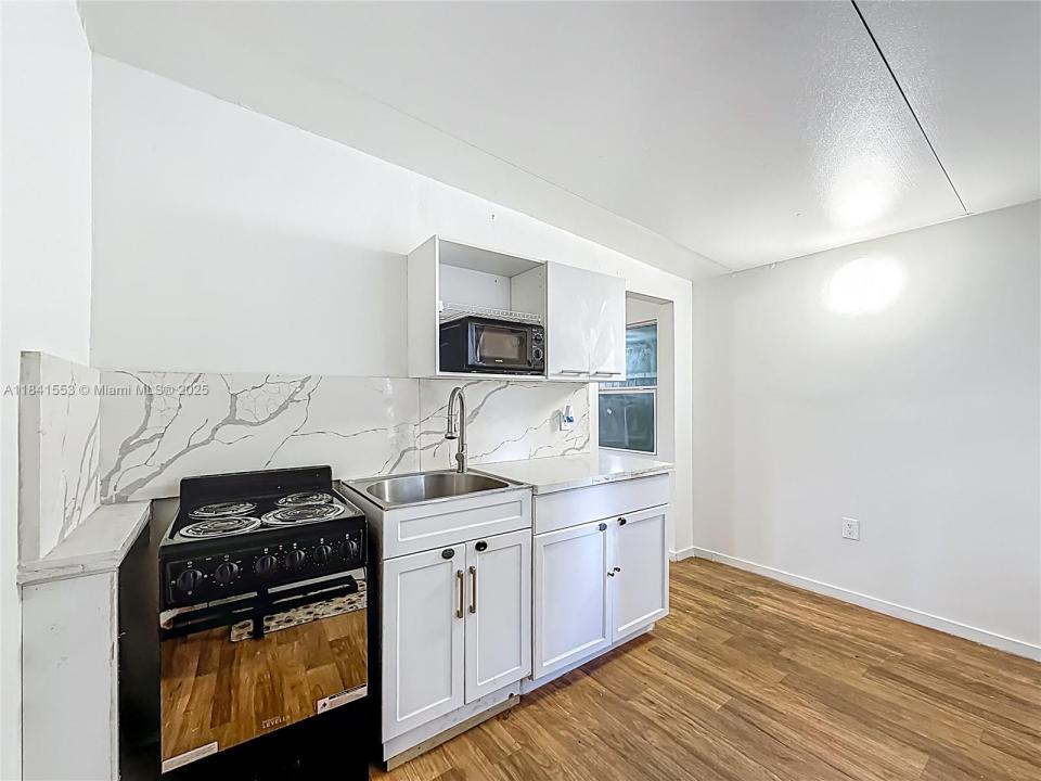 1110 N 58th Ave 1, Hollywood, פלורידה 33021, ארצות הברית של אמריקה 