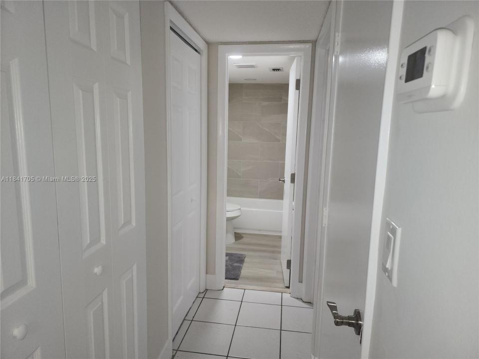 1900 Sabal Palm Dr 305, Davie, Florida 33324, USA