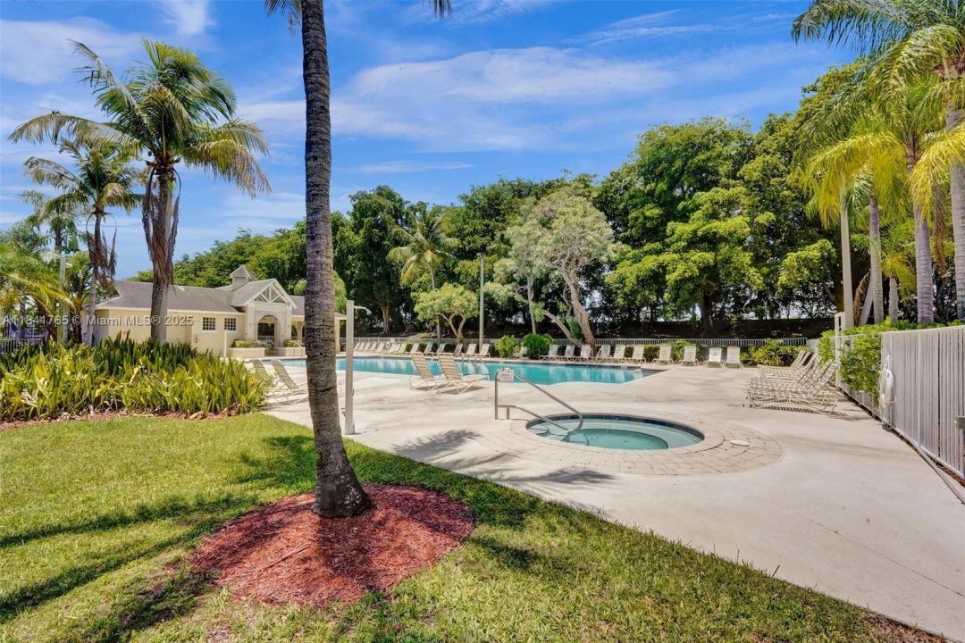 7858 Dixie Beach Cir 7858, Tamarac, 佛罗里达州 33321, 美国