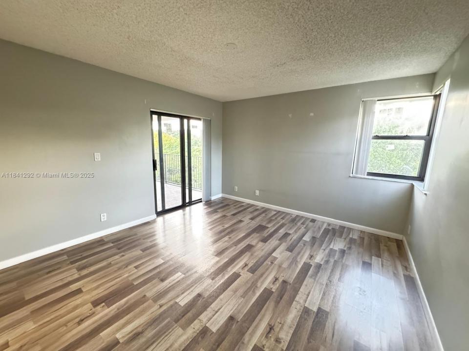 10105 W Sunrise Blvd 305, Plantation, Florida 33322