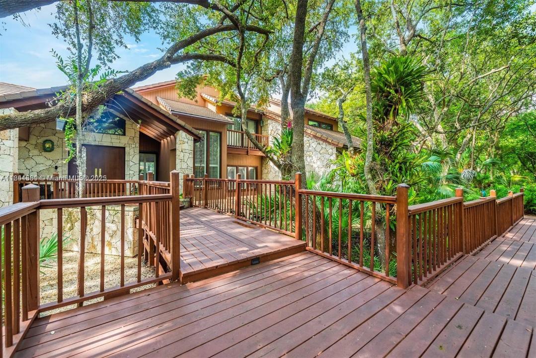 8120 SW 182nd St, Palmetto Bay, Florida 33157, USA