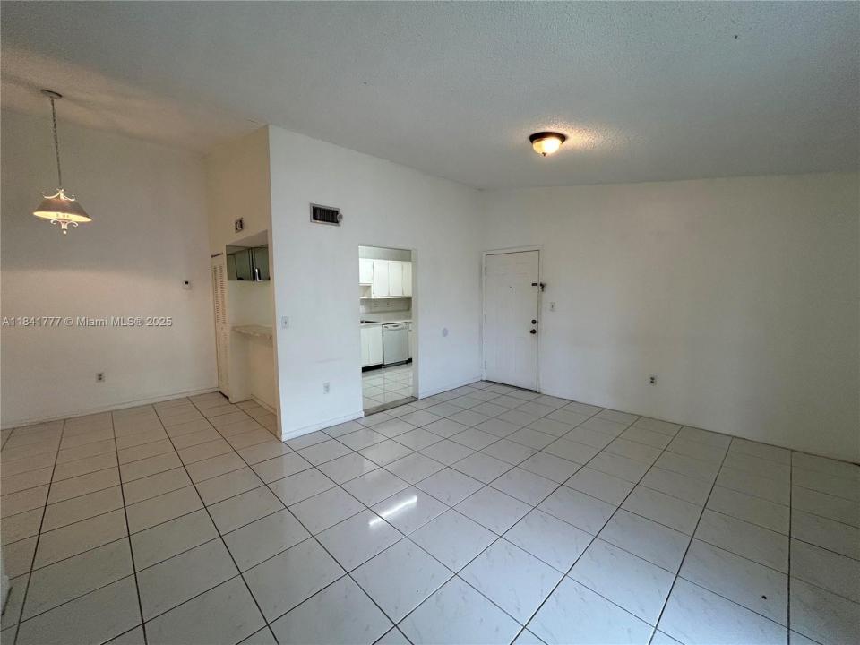 468 NE 206th Ln 201, Miami, Floride 33179, États-Unis