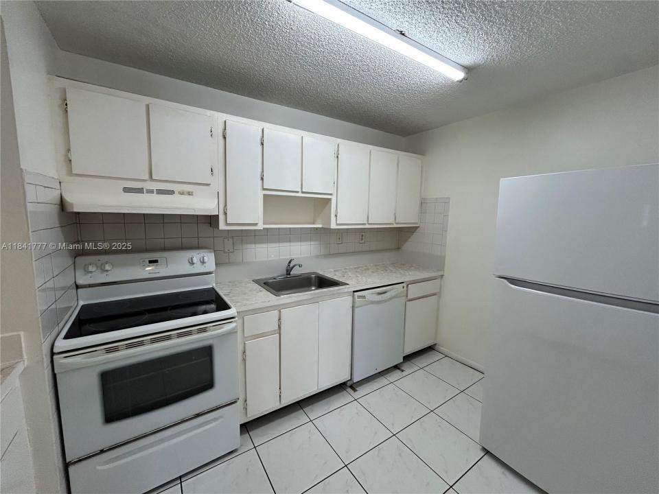 468 NE 206th Ln 201, Miami, Floride 33179, États-Unis