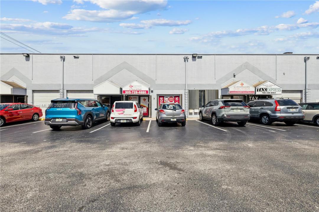 1671 W 37th St 3, Hialeah, Florida 33012, Amerika Birleşik Devletleri