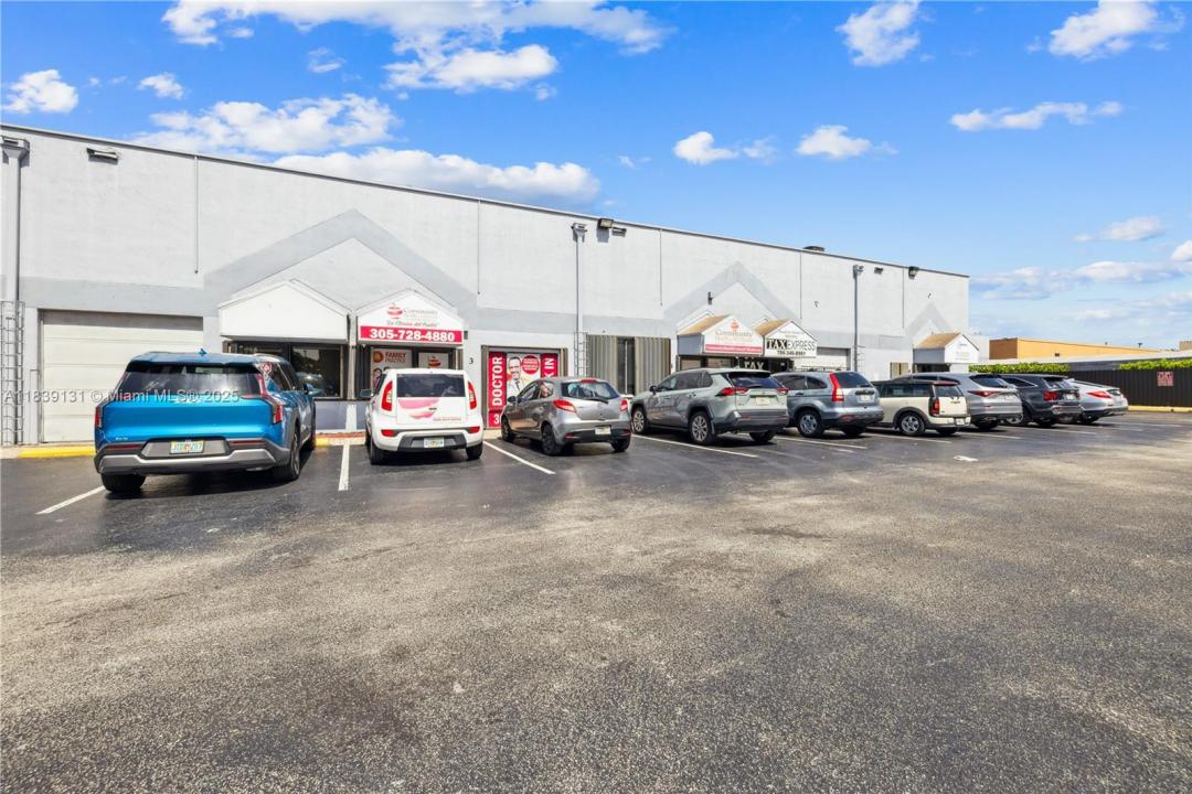 1671 W 37th St 3, Hialeah, Florida 33012, Amerika Birleşik Devletleri