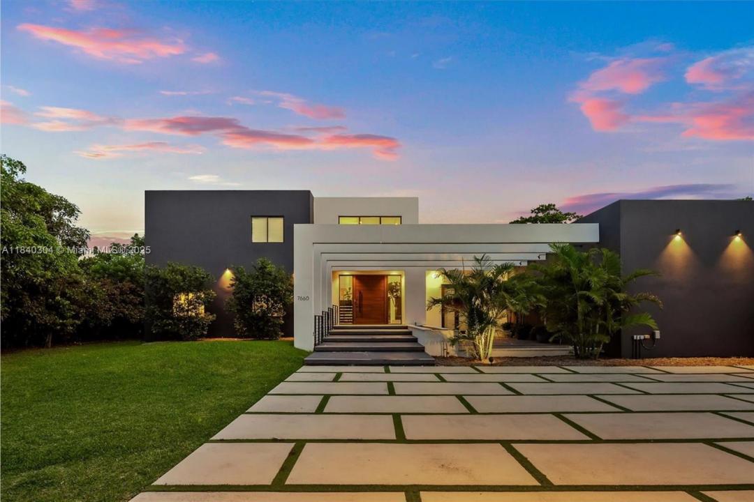 7660 SW 124th St, Pinecrest, Florida 33156