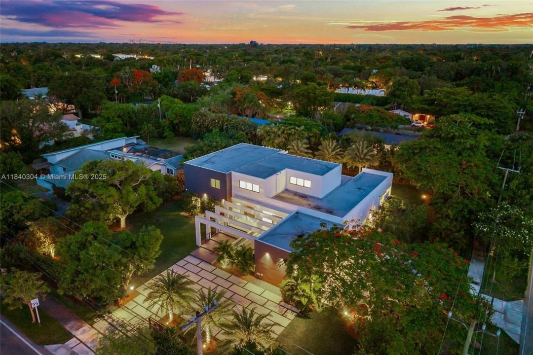 7660 SW 124th St, Pinecrest, Florida 33156