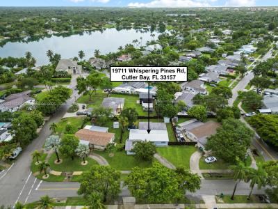 19711 Whispering Pines Rd, Cutler Bay, Florida 33157, USA