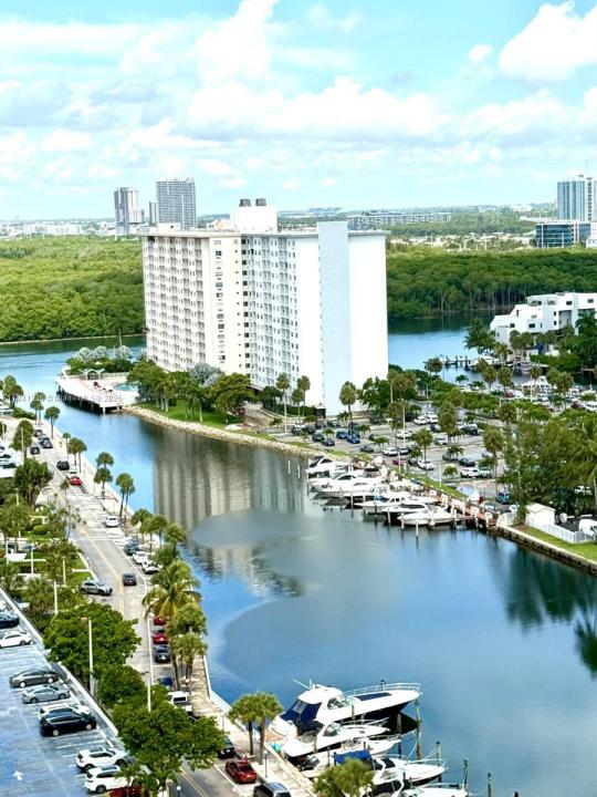 100 Bayview Dr 1904, Sunny Isles Beach, 佛罗里达州 33160, 美国