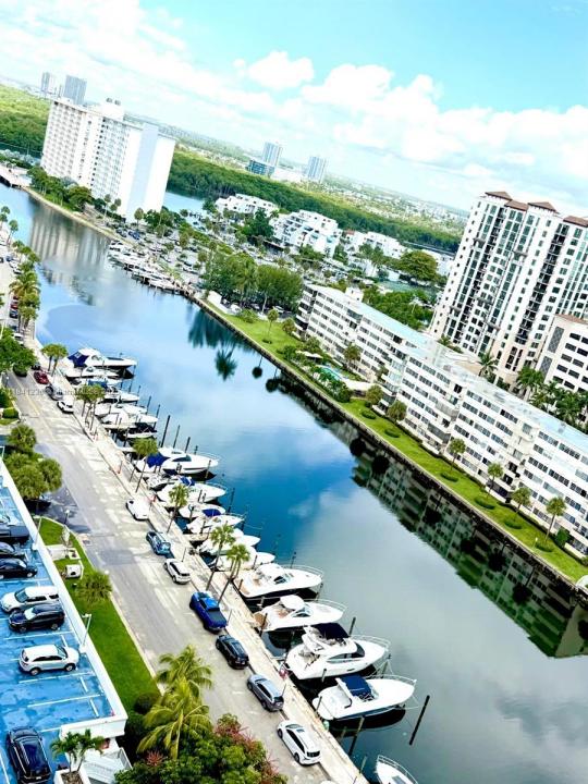 100 Bayview Dr 1904, Sunny Isles Beach, 佛罗里达州 33160, 美国