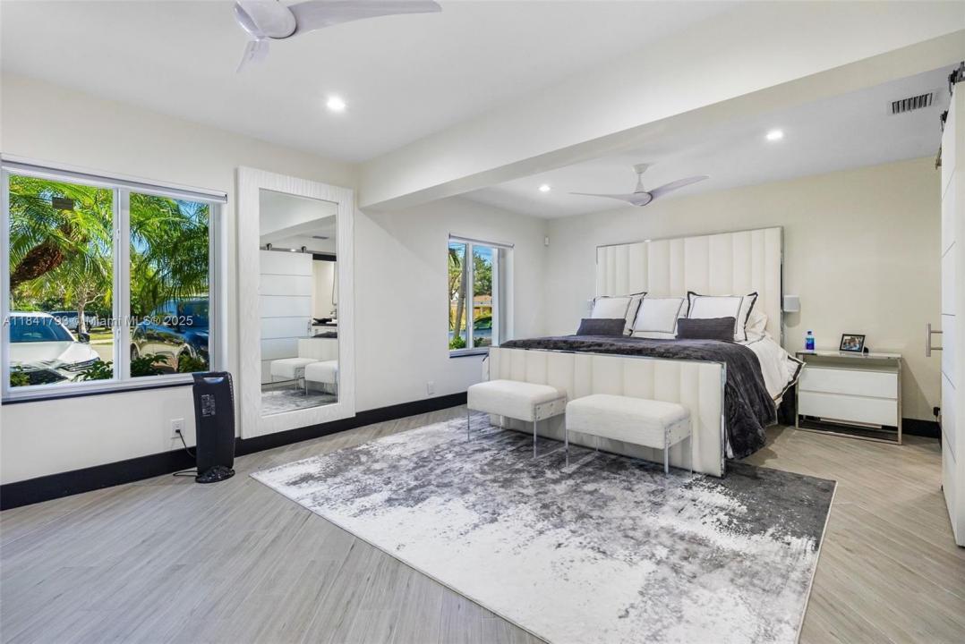 517 S Riverside Dr ., Pompano Beach, فلوريدا 33062, الولايات المتحدة