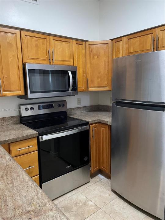 661 Cypress Lake Blvd J20, Deerfield Beach, Флорида 33064, Соединенные Штаты