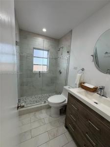 3901 SW 6th St 1, Miami, Florida 33134, USA