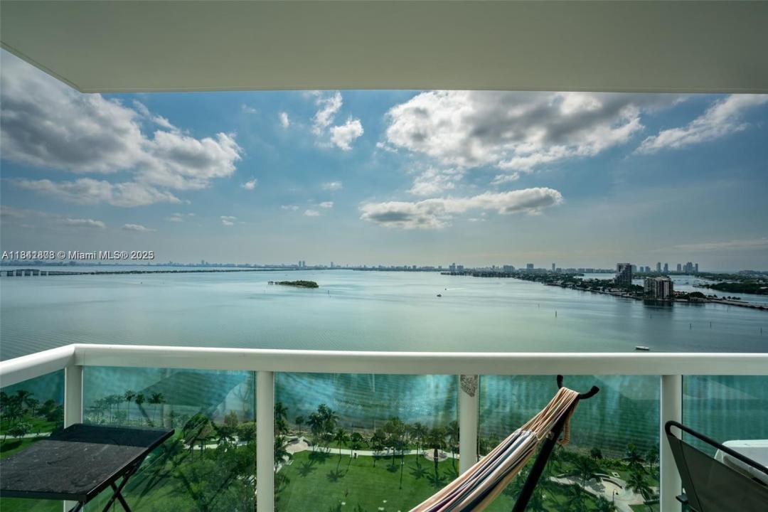 1800 N Bayshore Dr 3909, Miami, Floride 33132, États-Unis