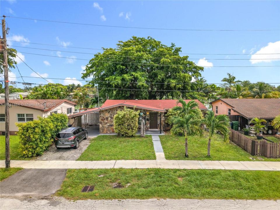 720 SW 4th St 0, Hallandale Beach, פלורידה 33009, ארצות הברית של אמריקה 