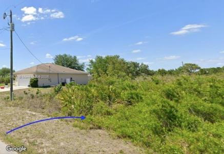2512 56TH ST W, Lehigh Acres, Florida 33971, USA