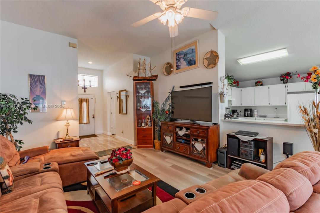 1706 Kirtley Drive, Brandon, 佛羅里達州 33511, 美國