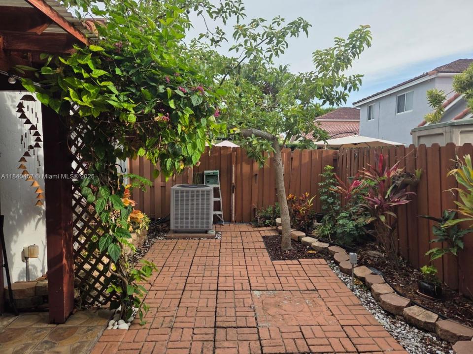 9982 SW 162nd Ct, Miami, Florida 33196