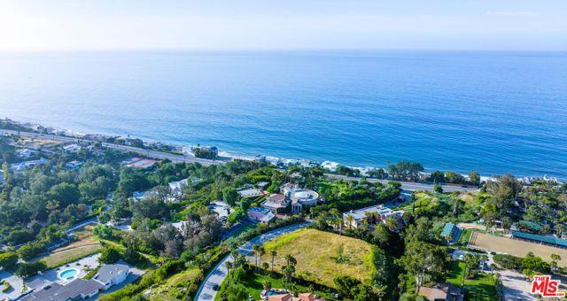Meadows Court, Malibu, California 90265