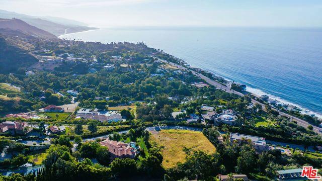Meadows Court, Malibu, California 90265