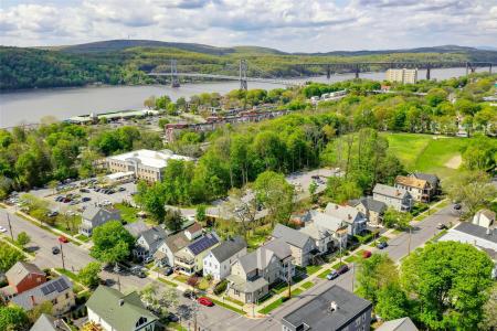 48 Columbia Street, Poughkeepsie, ニューヨーク 12601, アメリカ合衆国
