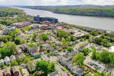 48 Columbia Street, Poughkeepsie, ニューヨーク 12601, アメリカ合衆国