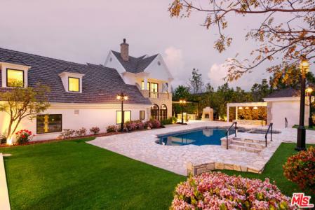 Chatsboro Drive, Woodland Hills, California 91364, Estados Unidos