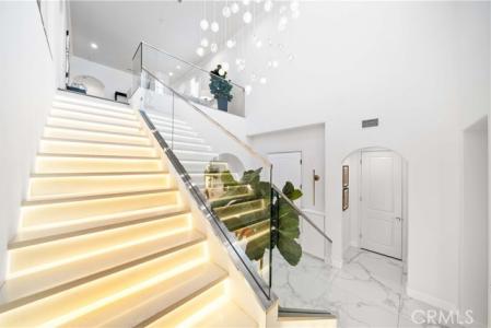 Lowland, Irvine, Калифорния 92602, Соединенные Штаты