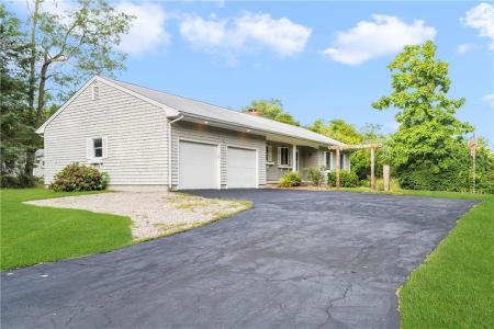 1251 Stony Lane, North Kingstown, Rhode Island 02852