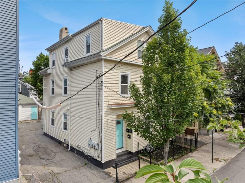 211 Carpenter Street, Providence, Rhode Island 02903