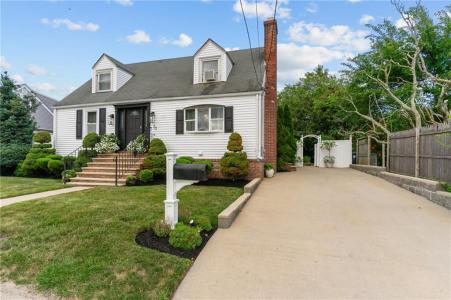 70 Palm Boulevard, Warwick, RI 02888, USA