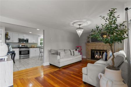 70 Palm Boulevard, Warwick, Rhode Island 02888