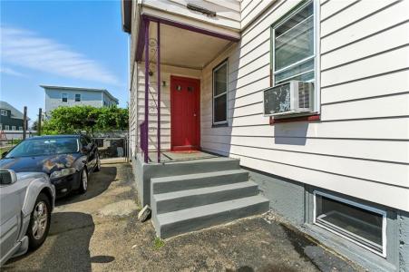 118 John Street, Pawtucket, رود ايلاند 02861, الولايات المتحدة