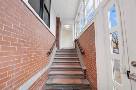 54 Sutton Street 1, Providence, RI 02903, USA