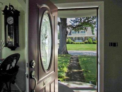 147 Glen Road, Woonsocket, Rhode Island 02895