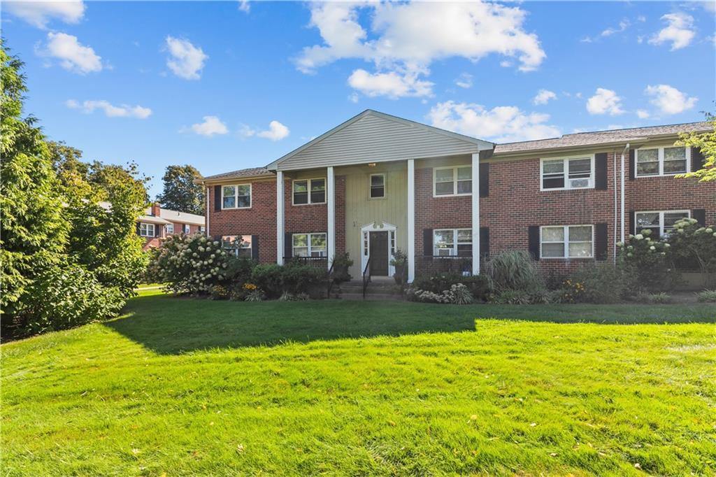 70 Carroll Avenue 112, Newport, Rhode Island 02840