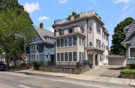 30 South Angell Street 2, Providence, RI 02906, USA