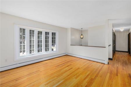 30 Birchwood Lane, West Warwick, Rhode Island 02893, Estados Unidos
