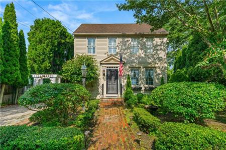 128 Eustis Avenue, Newport, RI 02840, USA