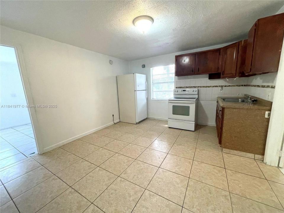 6111 Buchanan St 1, Hollywood, Flórida 33024, Estados Unidos