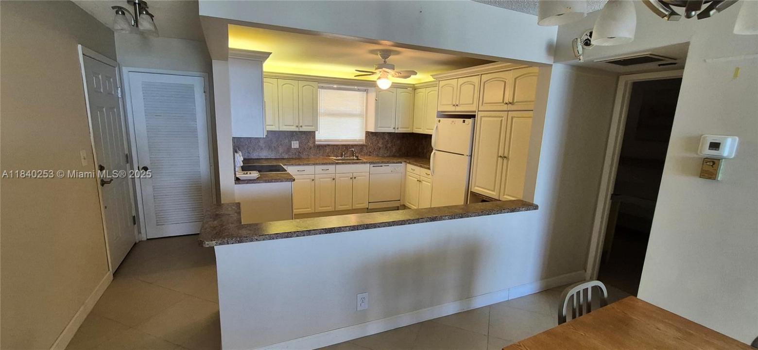 1051 Hillsboro Mile 507E, Hillsboro Beach, Florida 33062, Estados Unidos