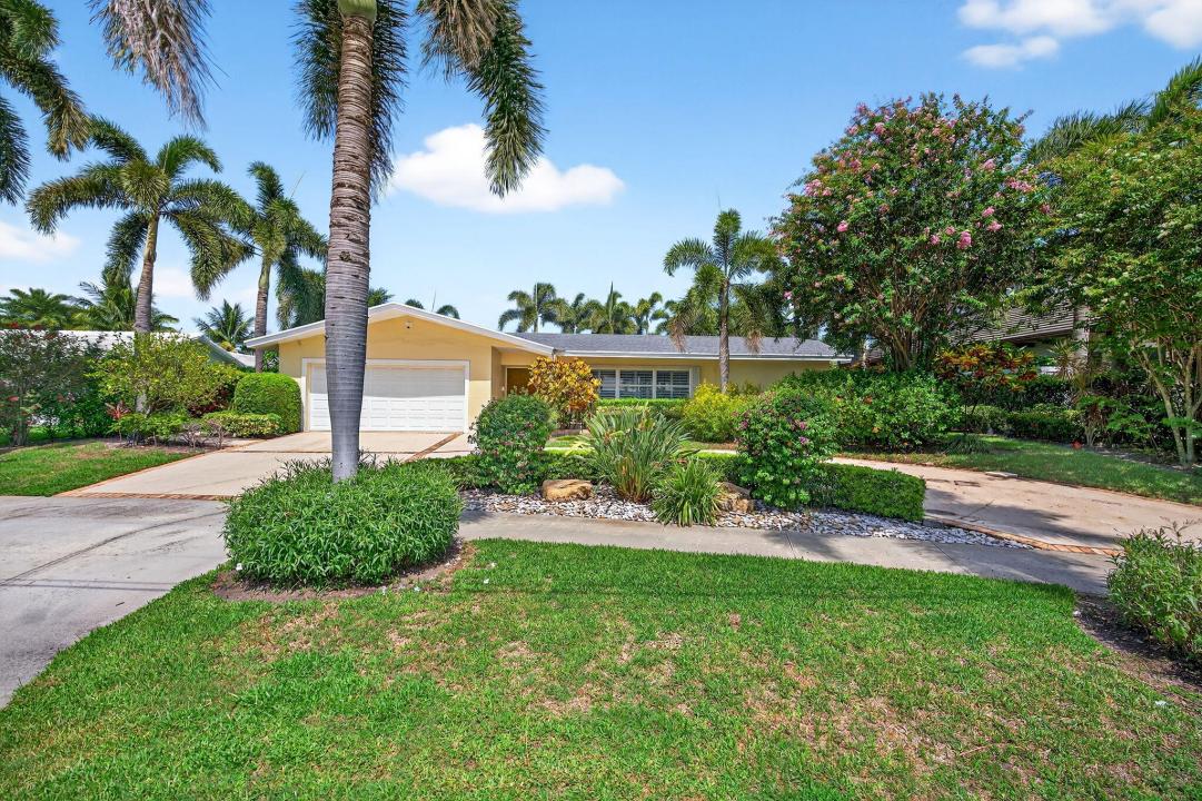 728 Waterway Drive, North Palm Beach, Florida 33408