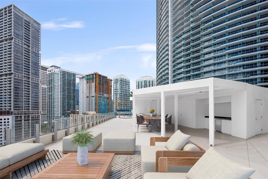 300 Biscayne Blvd Way 1507, Miami, Florida 33131, Estados Unidos