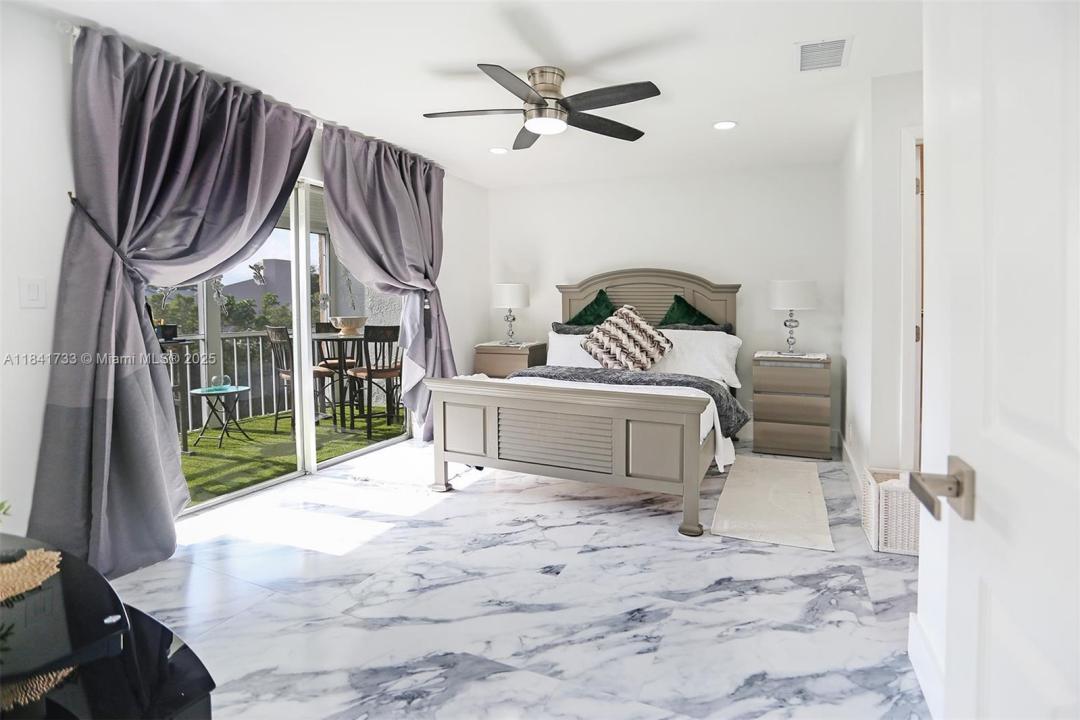 6570 Royal Palm Blvd 301J, Margate, Florida 33063