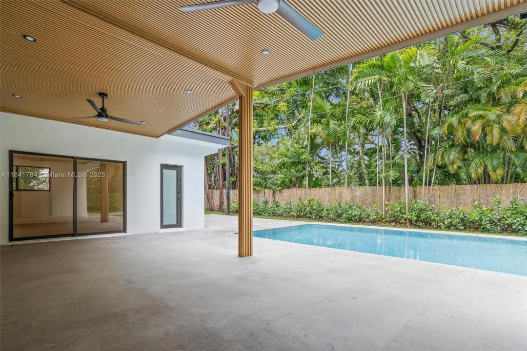 2180 NE 190th Ter, Miami, Florida 33179, Stati Uniti