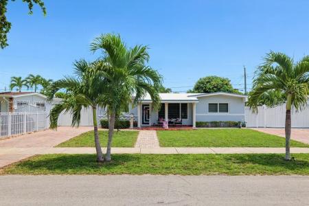5535 W 13th Ave, Hialeah, Florida 33012, USA