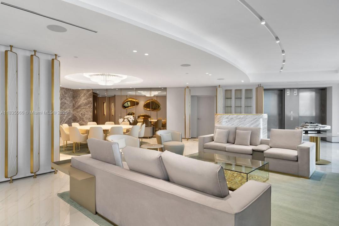 18555 Collins Ave 2701, Sunny Isles Beach, Floryda 33160, USA