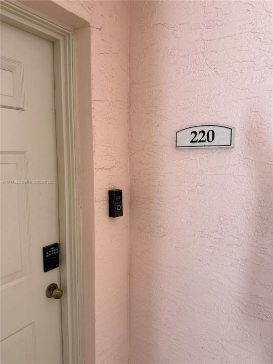 2021 SE 10th Av 220, Fort Lauderdale, Floride 33316, États-Unis